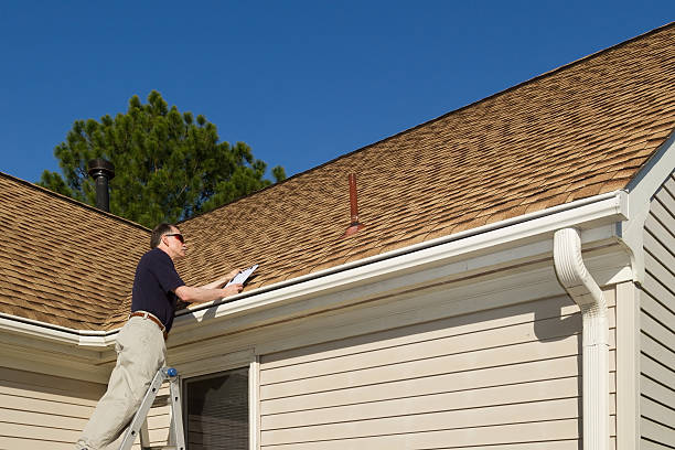 Best Roof Maintenance and Cleaning  in Fowlerville, MI